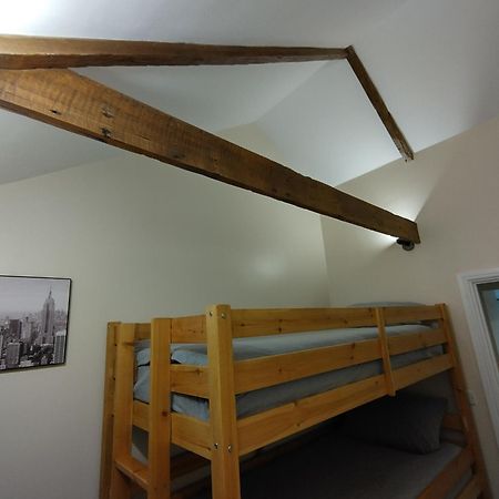 Queens Holiday Apartment Pembroke Dock Extérieur photo